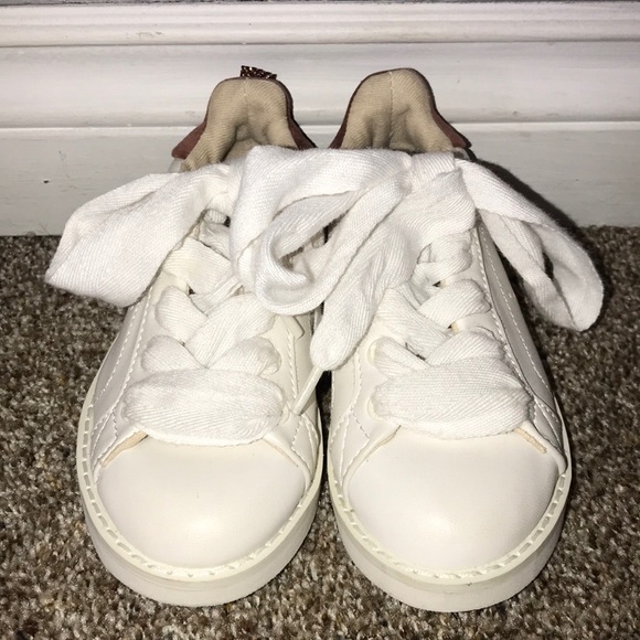 white tennis shoes for girls